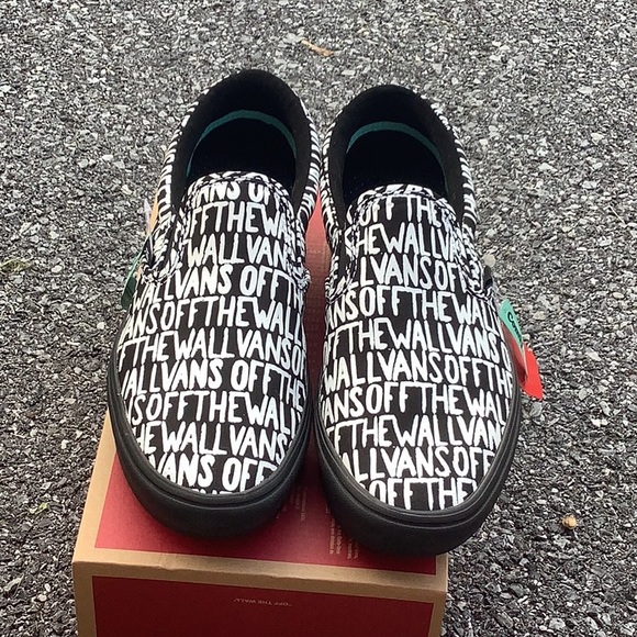 Vans comfy crush slip on‘s brush black true white